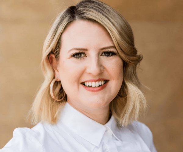 profile picture for Leslie